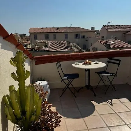 Arazy - Superb Duplex Old Very Central, Ac, Terrace