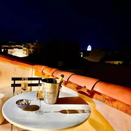 Arazy - Superb Duplex Old Very Central, Ac, Terrace Apartmán *