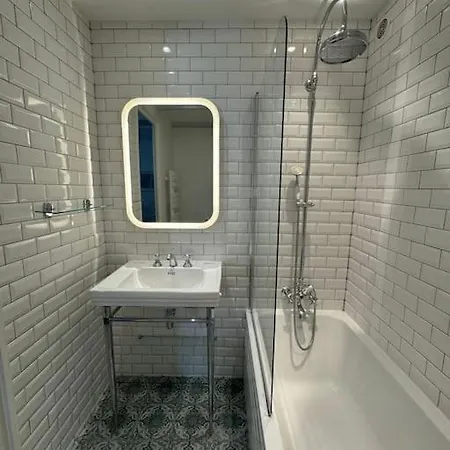 Arazy - Superb Duplex Old Very Central, Ac, Terrace 아파트