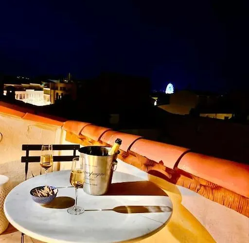 Arazy - Superb Duplex Old Very Central, Ac, Terrace Lejlighed *